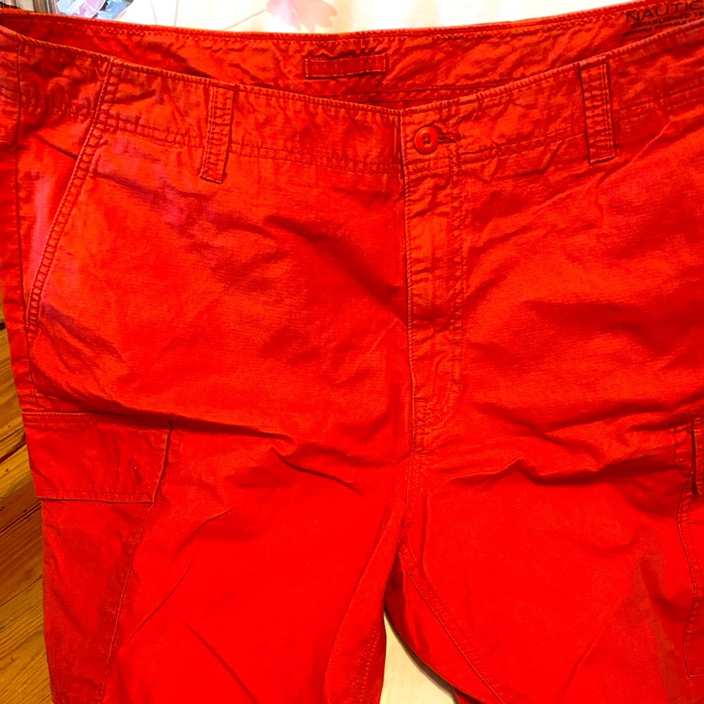 Men’s gentle used Nautica shorts size 40w